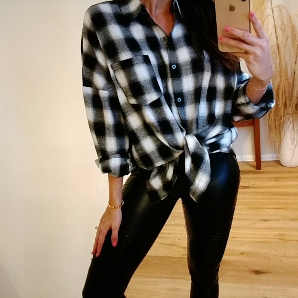 Plaid Top - Picture 2 of 6